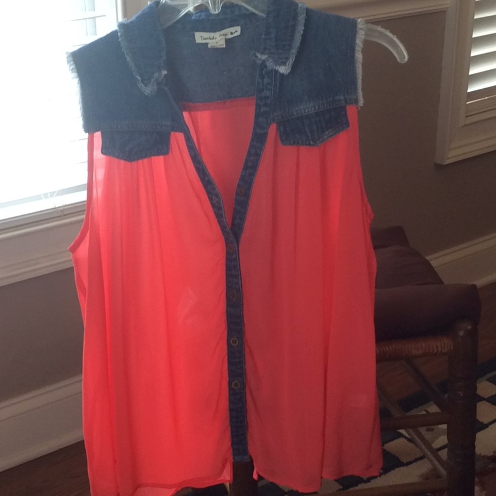 Woman’s Top